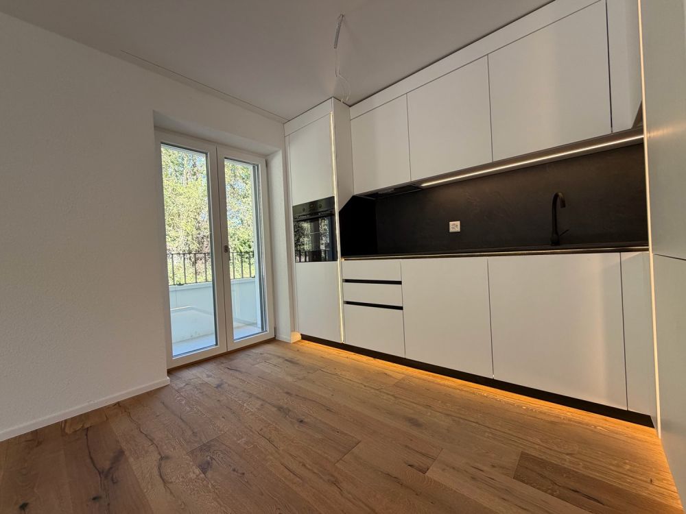 ERSTVERMIETUNG: Wunderschöne 2.5 Zimmerwohnung an toller Lage - Bild 1