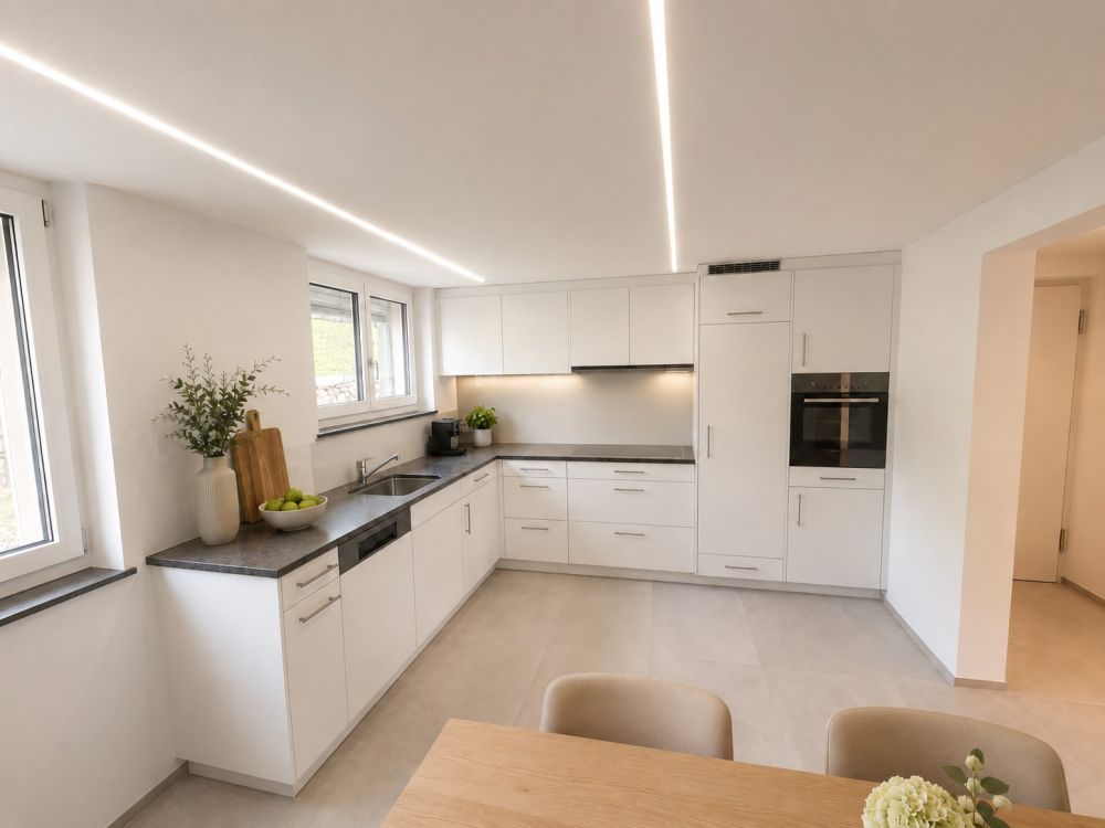 => Neu - Erstbezug neue grosse 4.5 Zi.- Wohnung, grosser Balkon 32m2 - Bild 2