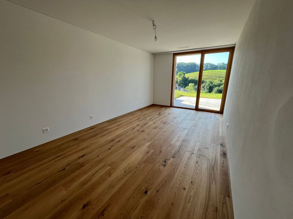 Moderne 4.5-Zimmer-Neubauwohnung mit grosser Terrasse - Bild 10