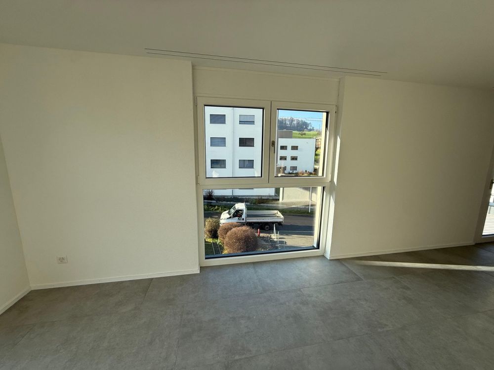 Moderne 2.5-Zimmer-Wohnung in Reinach mit Balkon und Garage - Bild 9