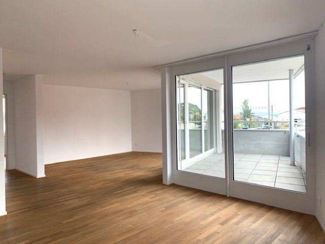 Grosszügige Neubauwohnung mit schöner Loggia - Bild 6