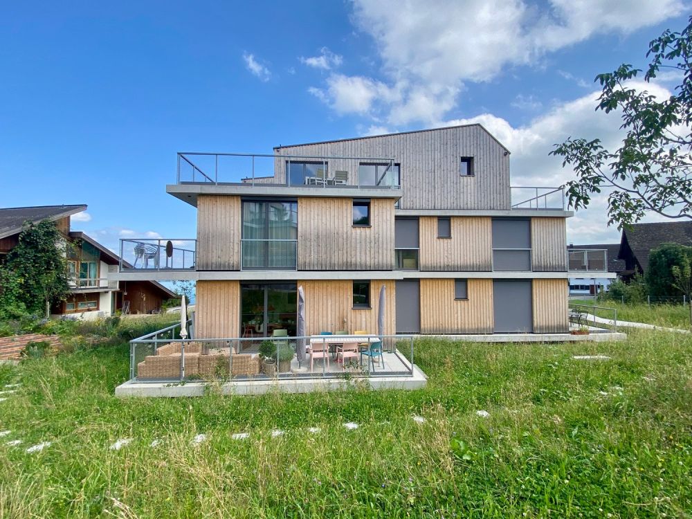 Attraktive 3.5-Zimmer-Gartenwohnung mit Sitzplatz - Bild 1