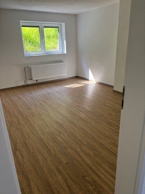 Neue, attraktive, naturnahe Wohnung per sofort zu vermieten - Bild 2