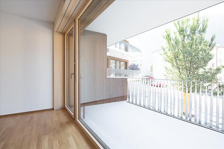 Mieten ohne Kaution - Tschent Wohna - urban mit viel Grünzone - Wohnzimmer