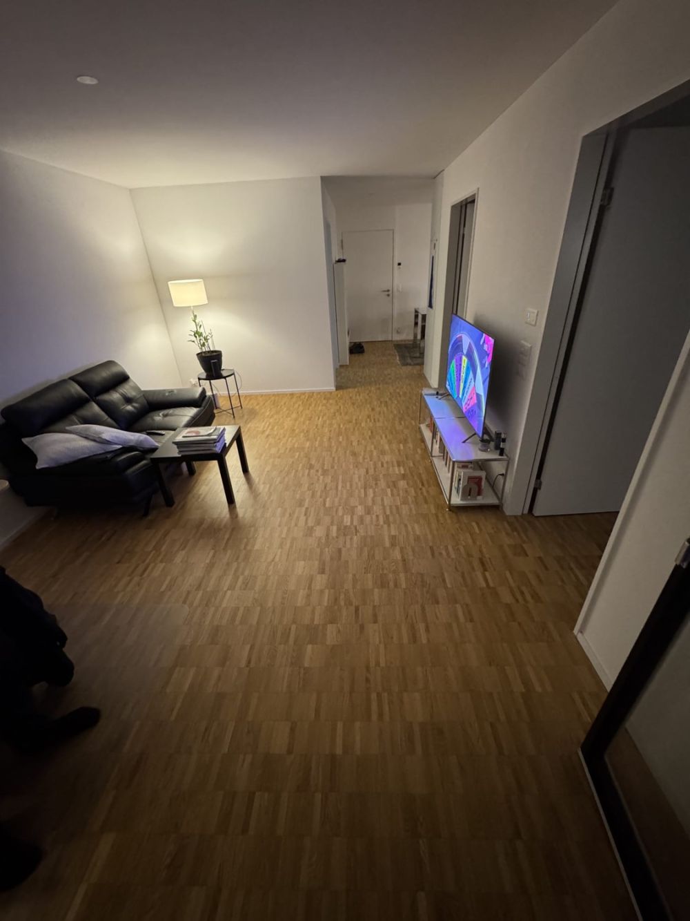 Traumhafte, moderne 2.5-Zimmer-Wohnung (70 m²) mit Terrasse  Nachmieter gesucht ab 01.08. - Bild 3