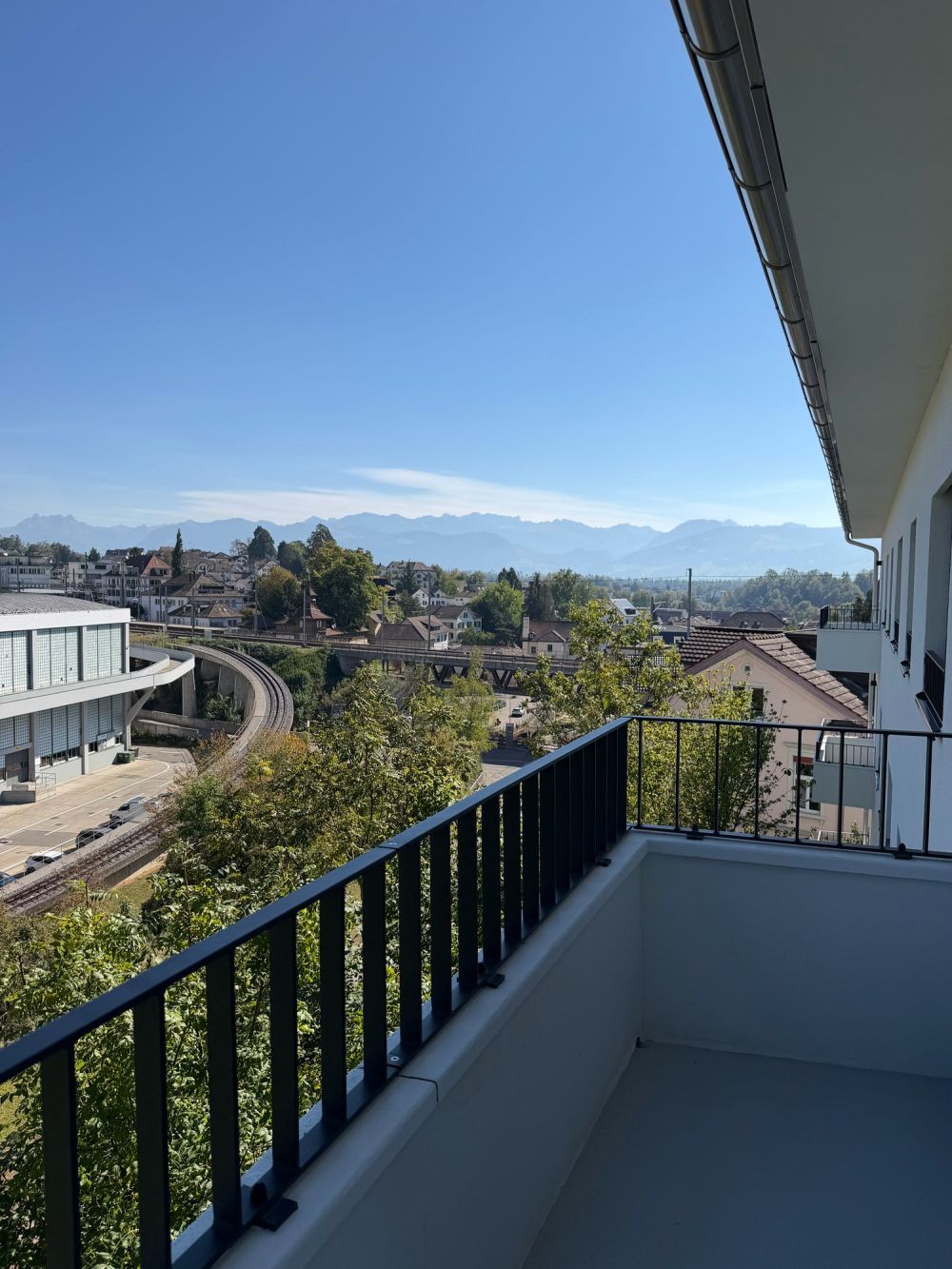 ERSTVERMIETUNG: Wunderschöne 4.5 Zimmerwohnung an toller Lage - Bild 11
