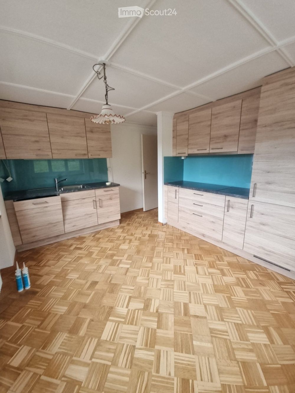 Grosszügige Wohnung in Hasle b. Burgdorf teilrenoviert mit neuer Küche und 2 Balkonen - Bild 1