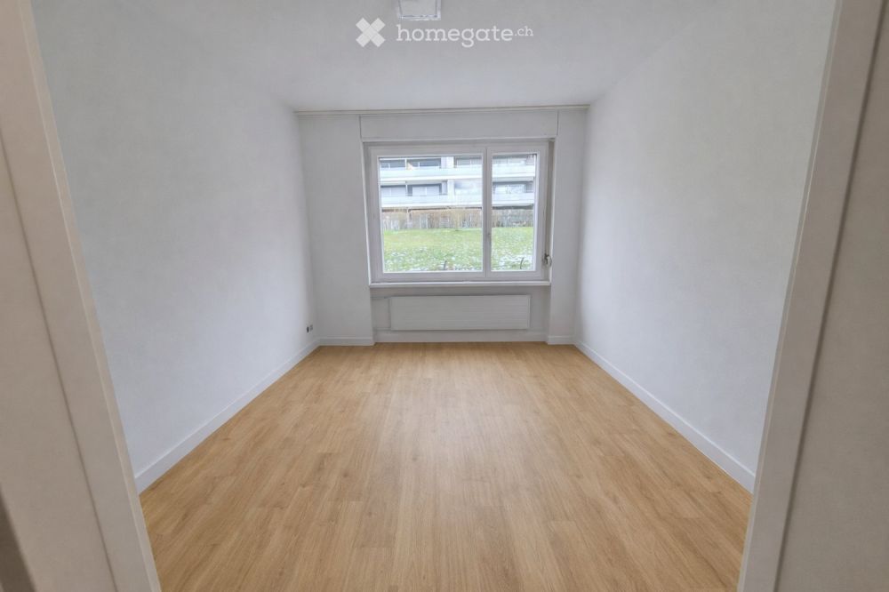 Erstbezug nach Renovation: 3.5-Zimmer-Wohnung mit Seesicht & Garage in Zug - Bild 7