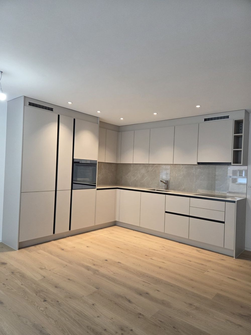 Moderne 3.5 Zimmer Neubau-Wohnung in ruhiger Lage - Bild 2