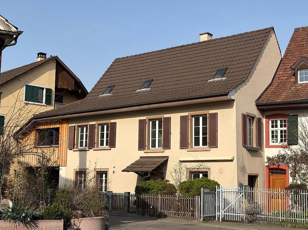 6.5-Zimmer-Einfamilienhaus  kernsaniert in Frenkendorf - Bild 1