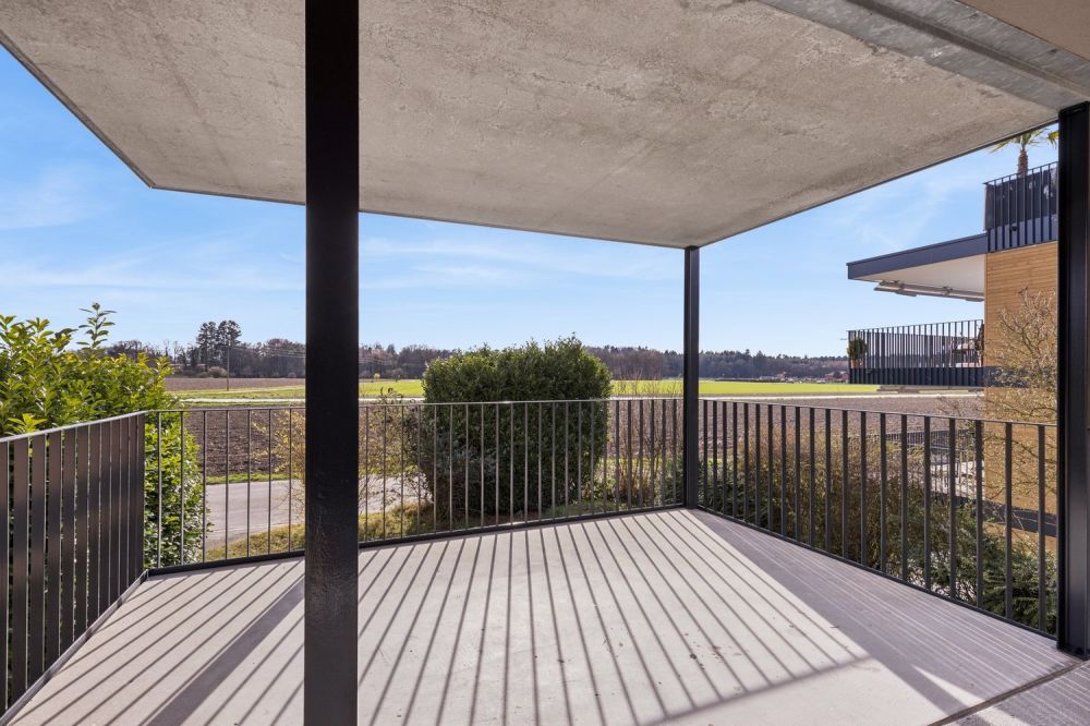 Sonnige Wohnung mit grosser Terrasse und Weitsicht an bester Lage in der neuen Überbauung - Bild 7