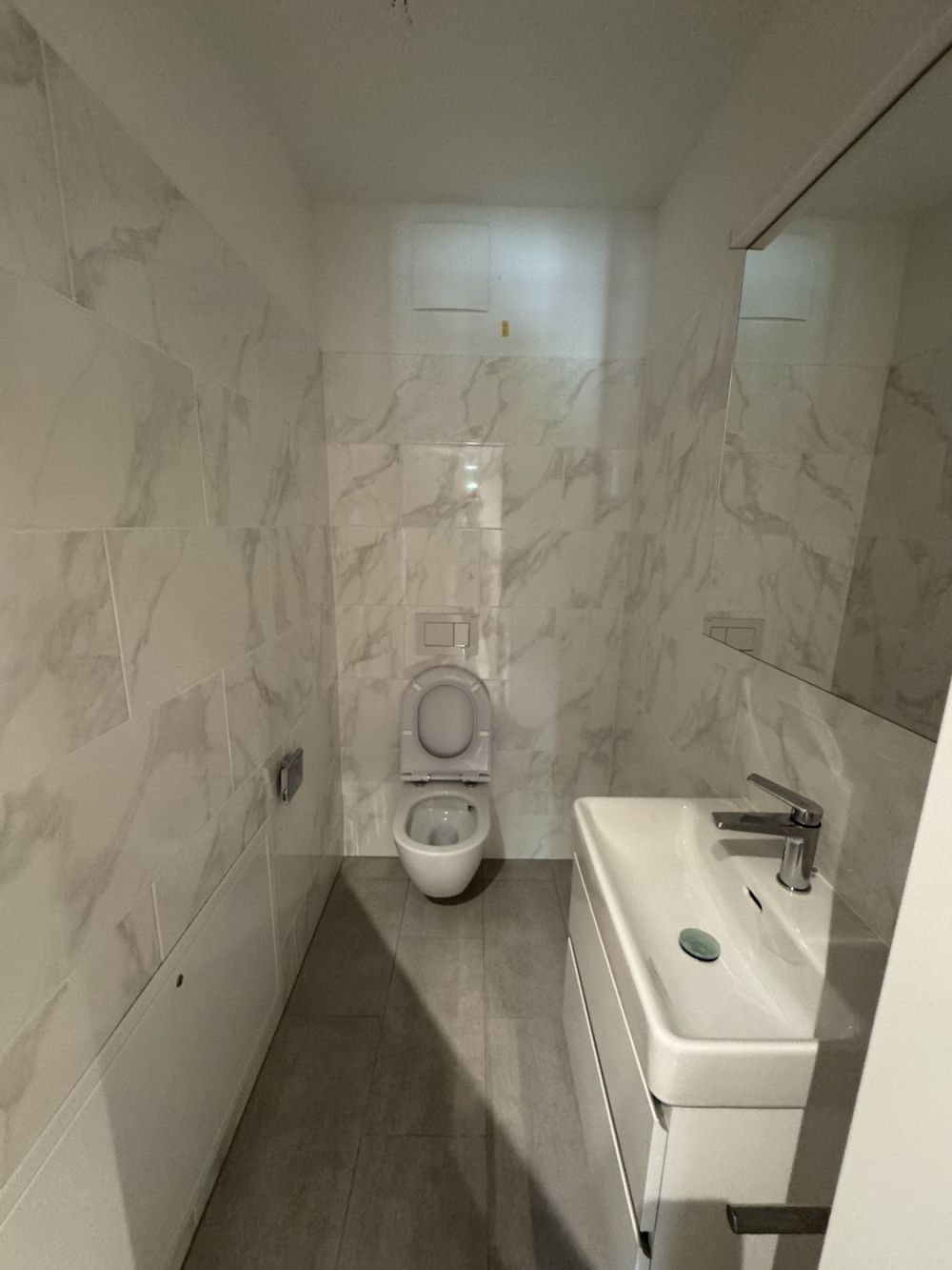 Beautiful brand new 3 1/2 with view to the Töss - Bild 6