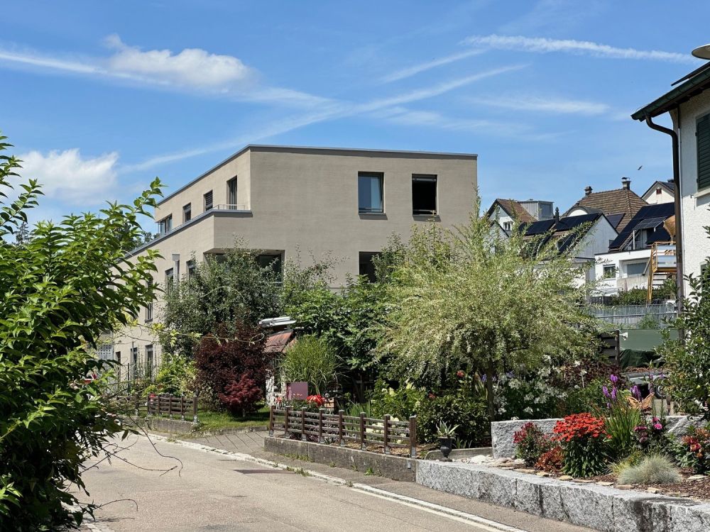Ruhige Lage im Herzen von Glattfelden - Bild 1