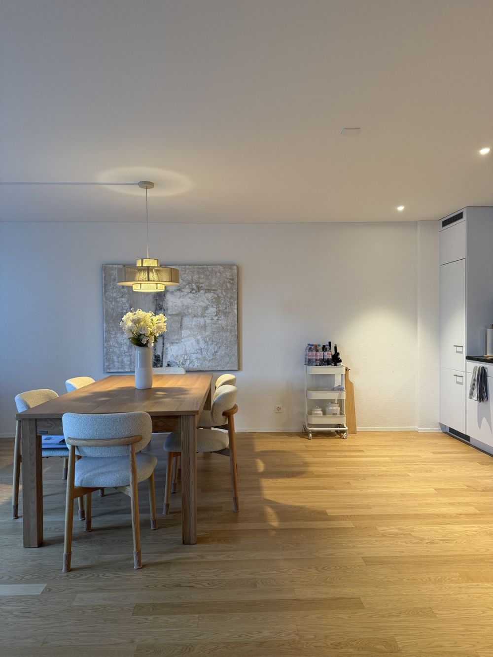 Grosszügige 2 1/2 Zimmerwohnung an ruhiger Lage - Bild 1