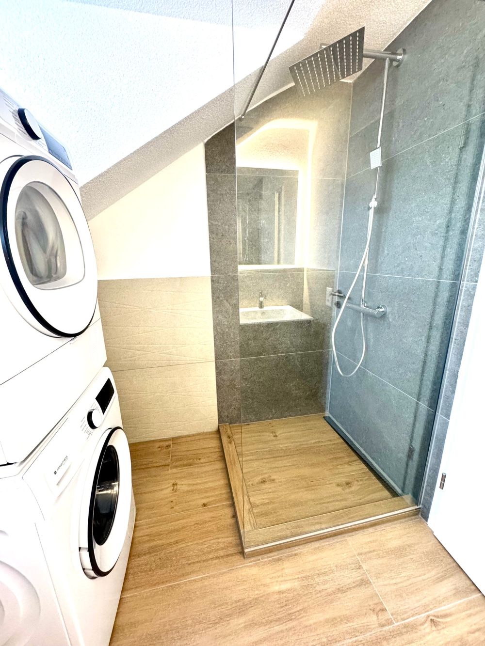 ERSTVERMIETUNG: Wunderschöne 2.5 Zimmer Attika-Wohnungen in Wangen bei Olten - Bild 8