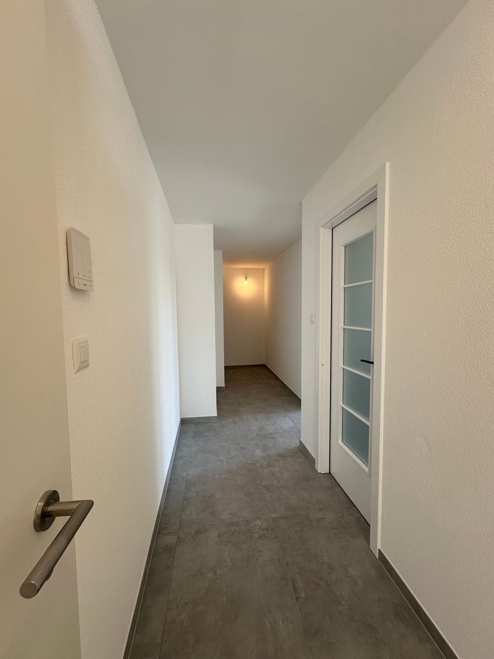 Exklusives Attika-Wohnerlebnis – direkter Liftzugang, spektakuläre Aussicht und grosszügige Terrasse - Bild 4