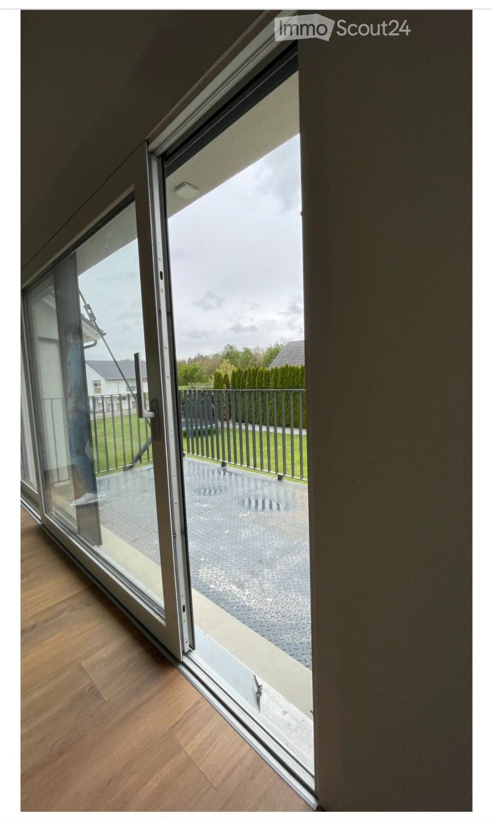 Geräumige 6-Zimmer-Wohnung mit Balkon und schöner Aussicht in Wynau - Bild 5