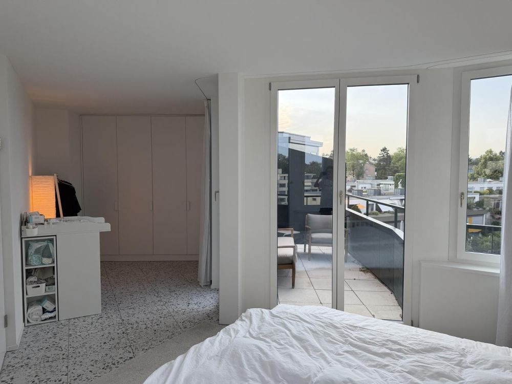 Helle 3½-Zimmer-Attikawohnung mit drei Balkonen und Weitsicht - Zürich ...