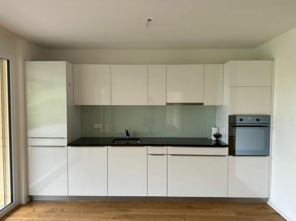 Neubau in St. Ursen - moderne 3.5-Zimmerwohnung mit grosser Terrasse! - Bild 1