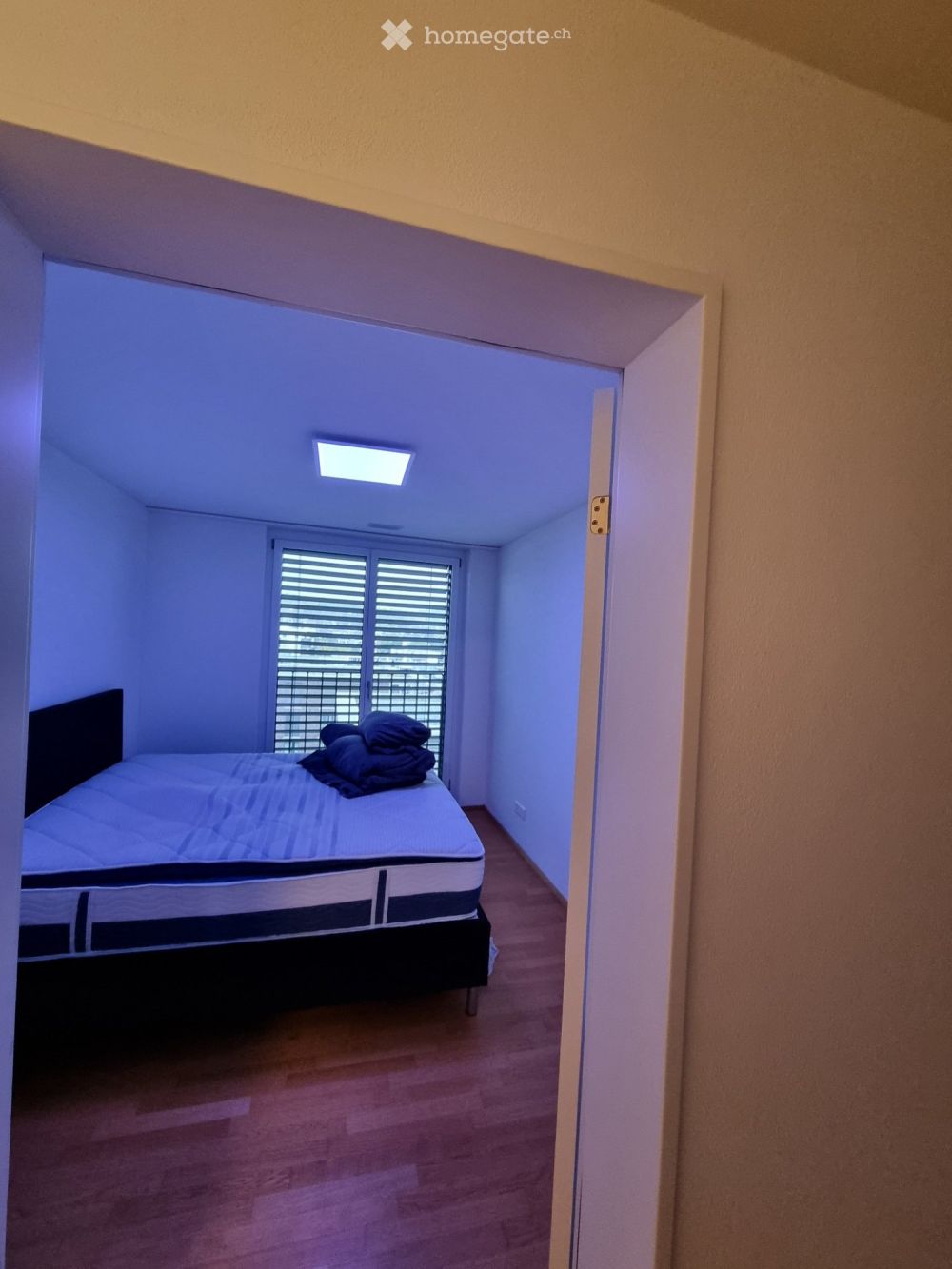 Zimmer mit privatem Bad und Reduit in Bülach - Bild 1
