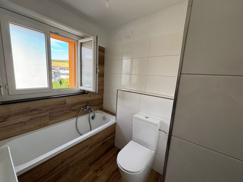 Wunderschöne neu sanierte 3.5-Zimmer-Wohnung mit Balkon - Bild 11