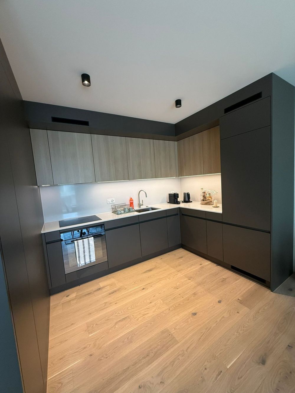 Moderne 2.5-Zimmer-Wohnung mit Balkon, Chur - Image 4