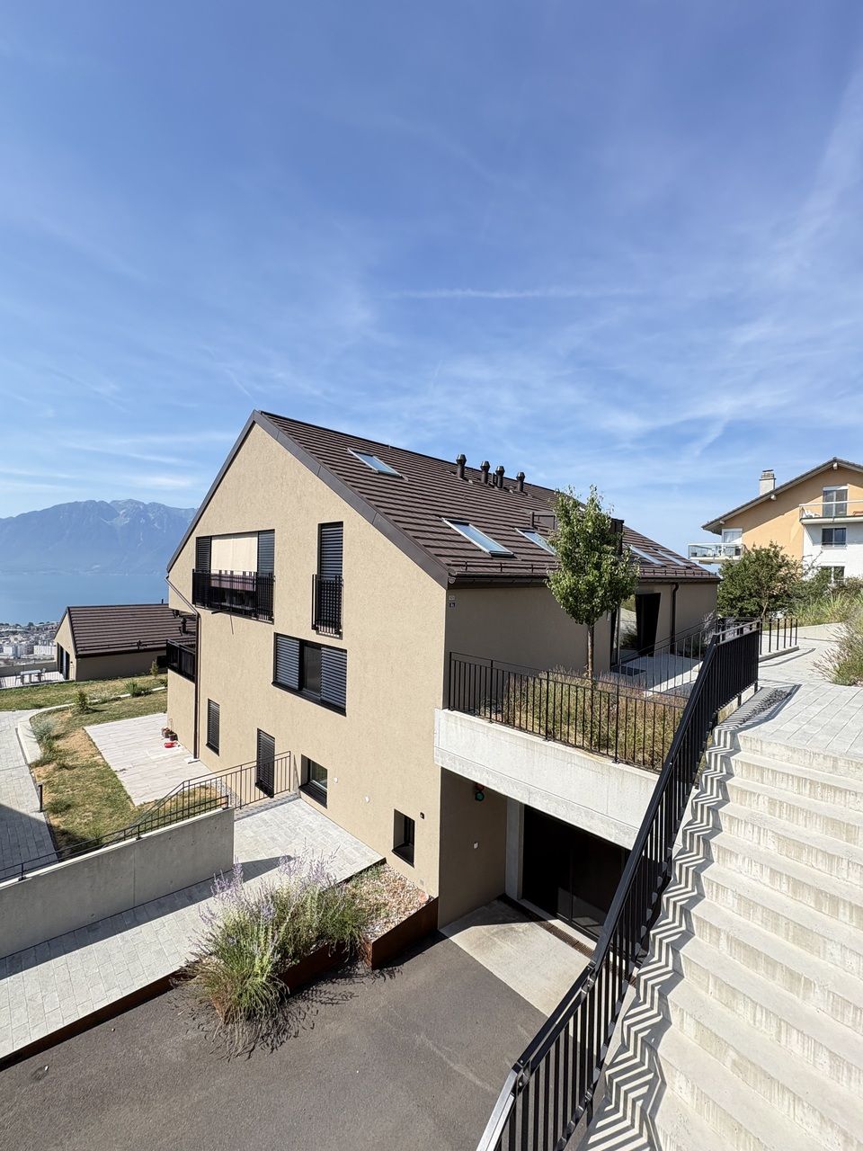 Superbe 3.5 pièces avec jardin et vue sur le lac à Chardonne - Bild 1