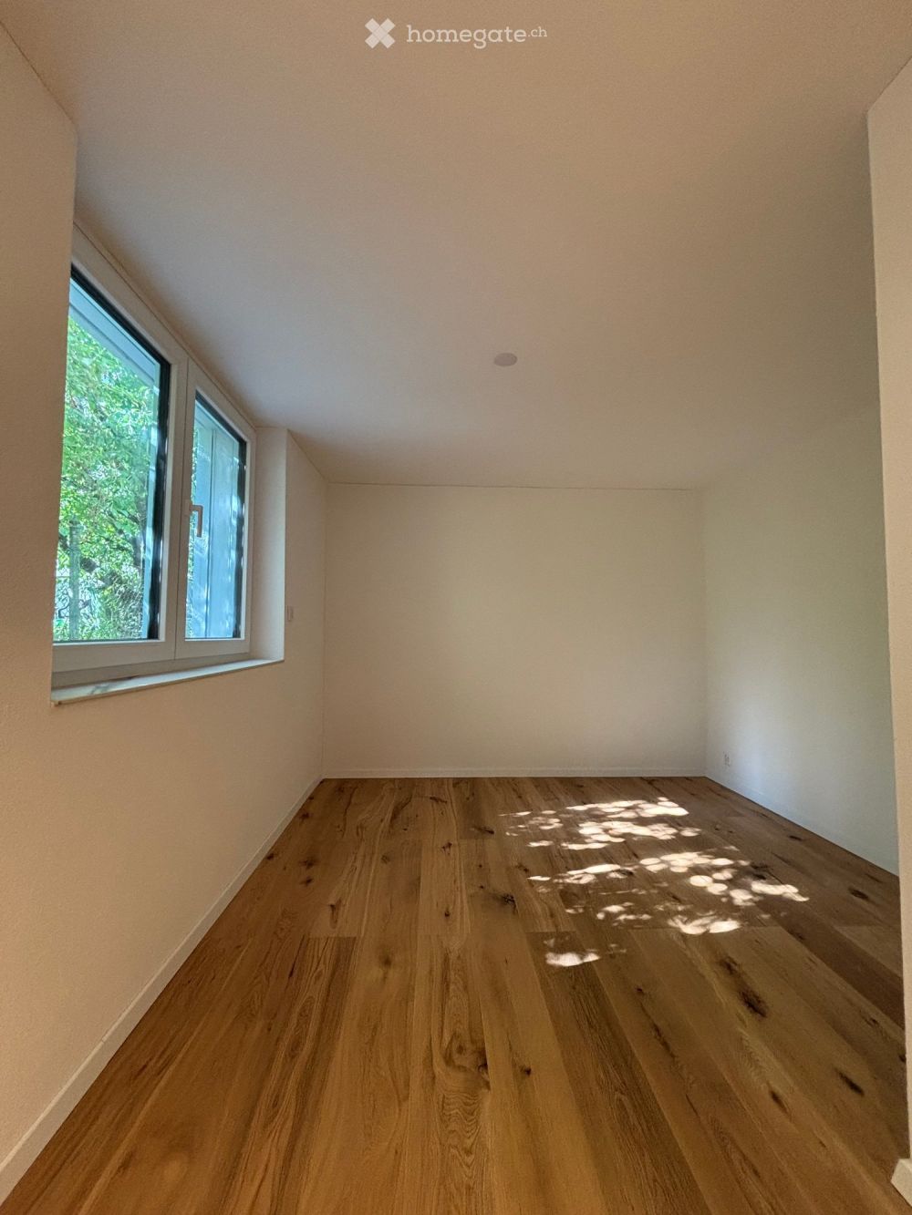 Moderne 2.5-Zimmer-Wohnung im Erstbezug mit eigenem Garten/Sitzplatz - Bild 8