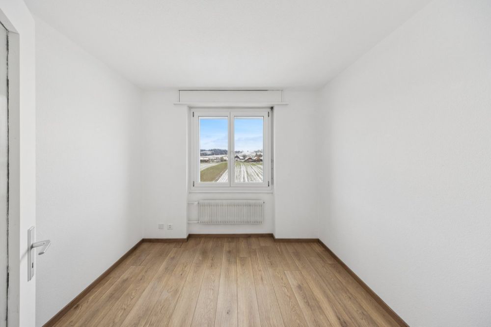 Totalsanierte, helle 5.5-Zimmer-Wohnung in Sumiswald - Bild 12