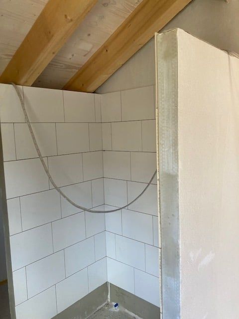 Moderne 4.5-Zimmer-Dachwohnung in Büsserach mit Balkon und schöner Aussicht - Bild 6