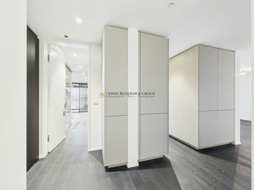 Privilegiert wohnen am Zürichsee mit: 5.5-Zimmer-Residenz mit Privatpool, Garten, See-und Bergsicht - Bild 4