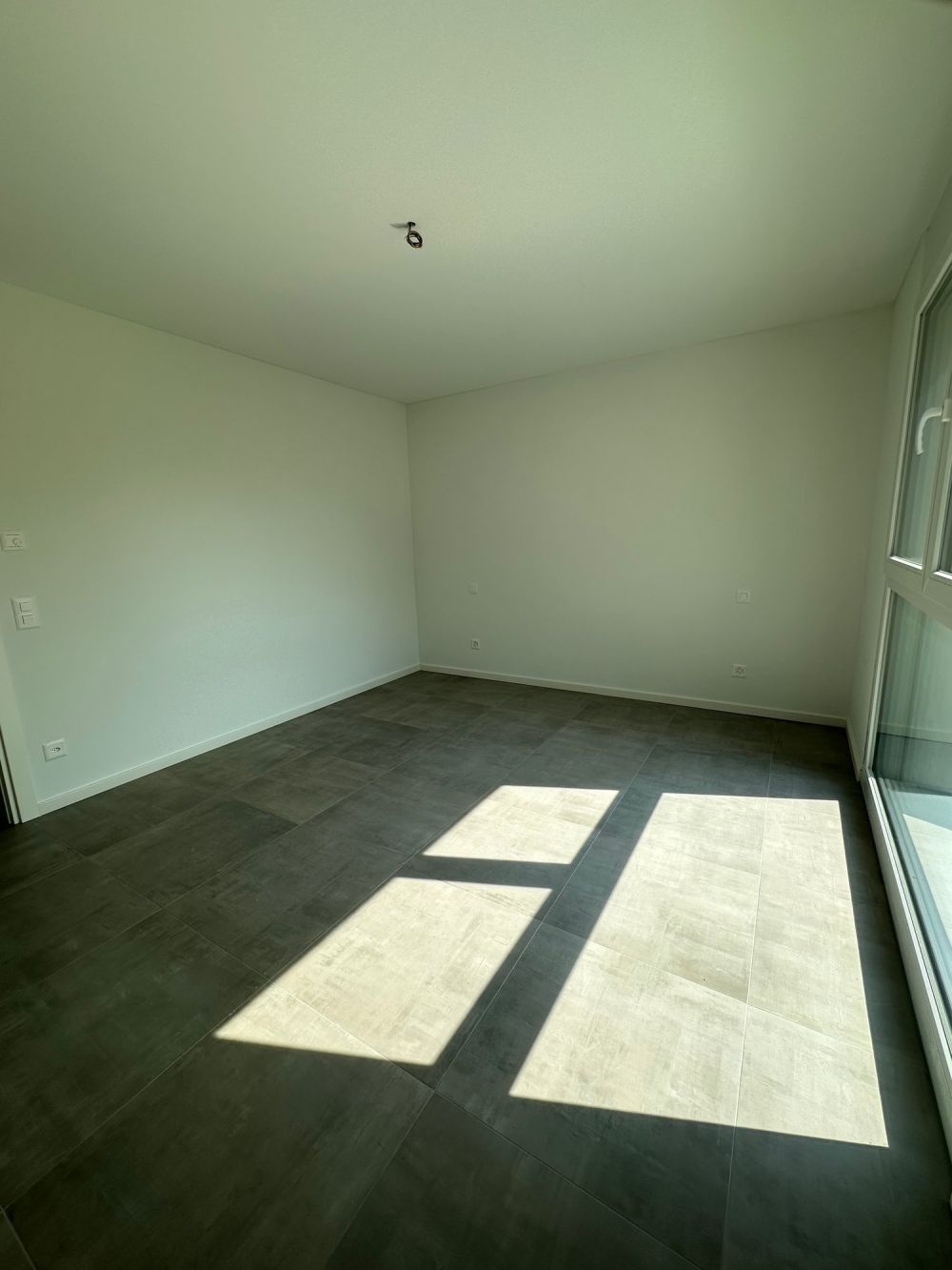 APP n 10 Appartamento 3.5 Camere secondo piano - Bild 4