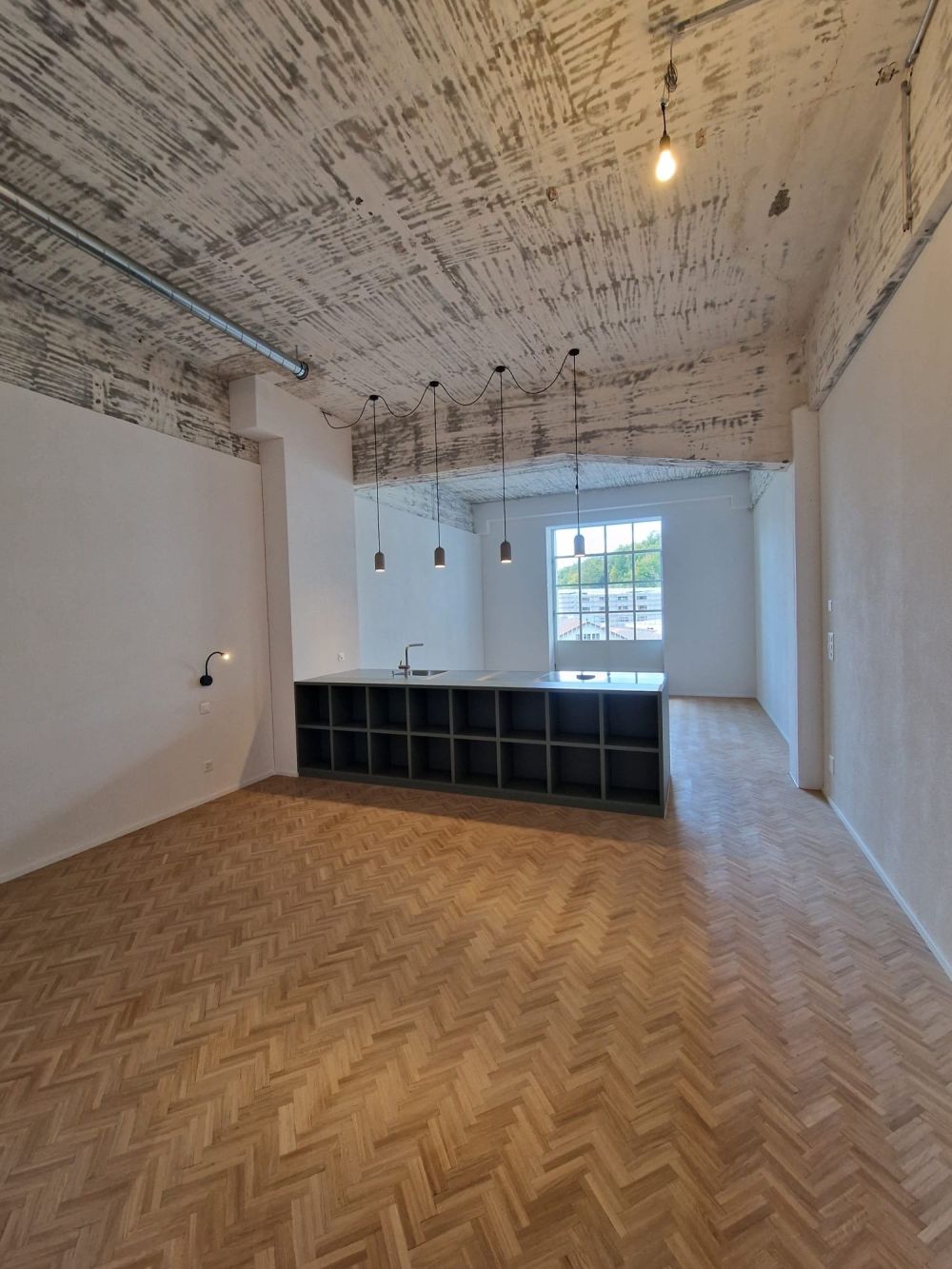 Schicke 2 Raum-Studiowohnung mit hohem Ausbaustandard und grosszügiger Terrasse - Bild 7