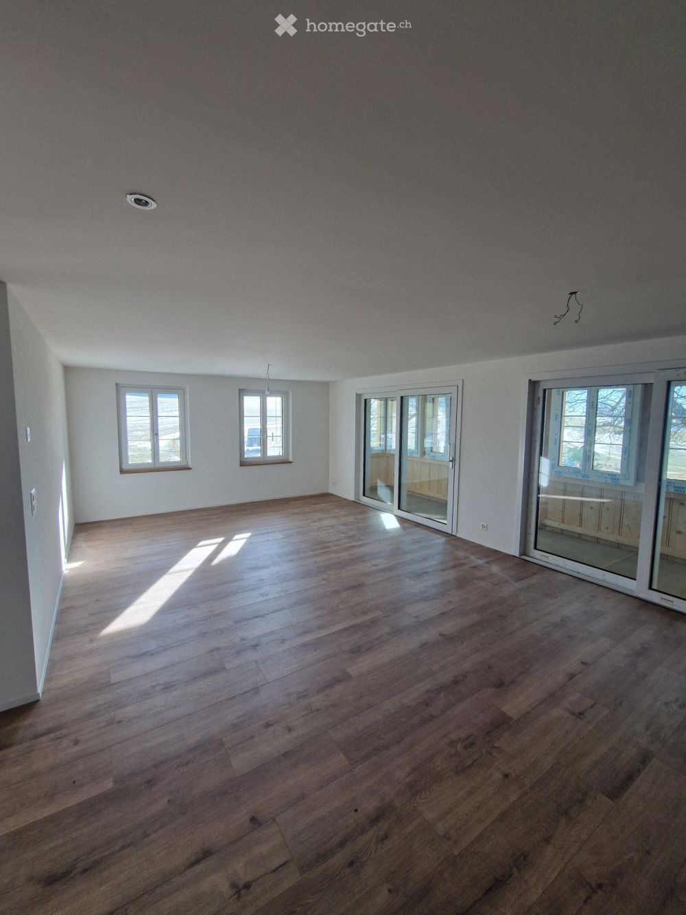 Lichterfüllte grosszügige 2.5-Zimmer-Neubauwohnung - Bild 2