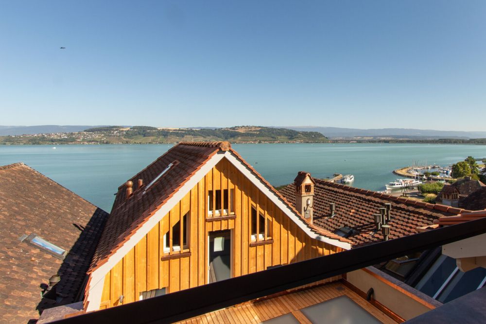 Bijou mit kulturhistorischem Charme - in der Altstadt von Murten - Aussicht See Lodgia