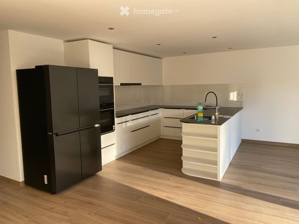 Erstbezug im Eigentumsstandard: Exklusive 4.5-Zimmer-Wohnung in Arisdorf - Bild 4