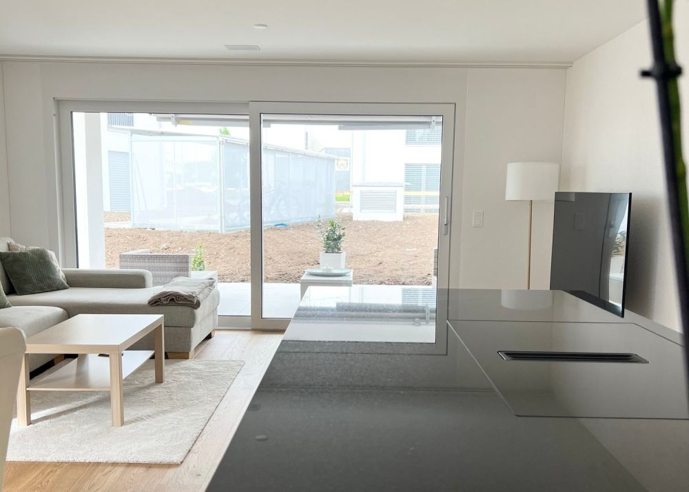 4½ ZI-WOHNUNG IN BACHENBÜLACH (ZH), MÖBLIERT, TEMPORÄR - Bild 1