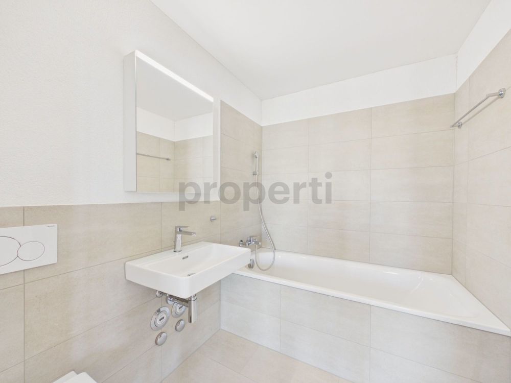 Sonniger Balkon, Minergie-Standard, Lift & Perfekte ÖV-Anbindung! - Image 4
