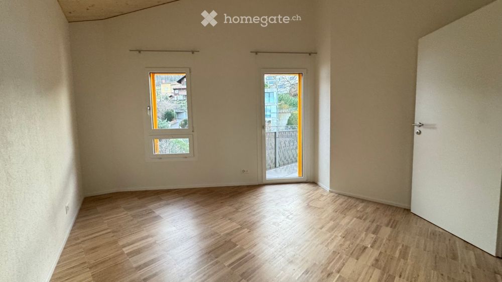 Moderne 3.5-Zimmer-Dachwohnung in Oberrieden mit Balkon und Garage - Bild 7