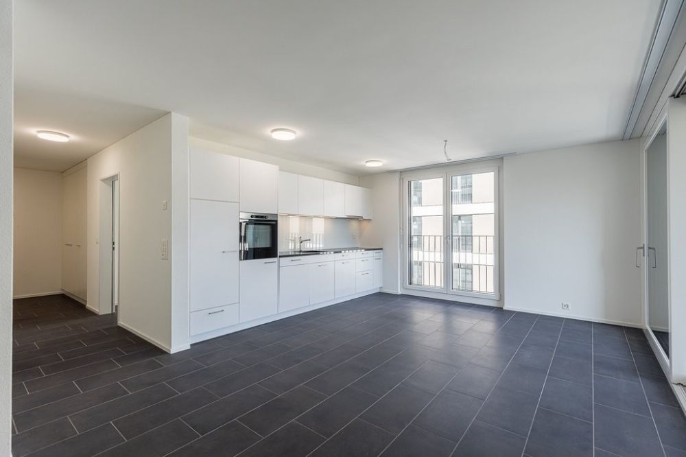 Ideal für Pendler - Kueche_mit_Blick_Richtung_Korridor.jpg