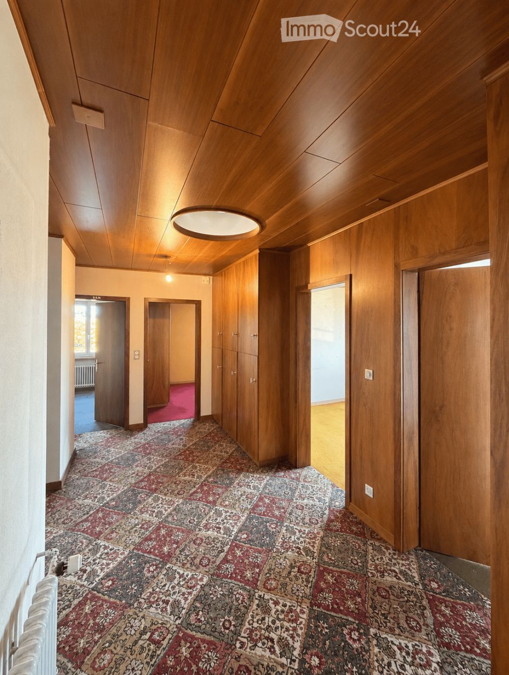 Grosszügige 8-Zimmer-Wohnung auf 255 m2 mit Retro-Charme über den Dächern von Emmenbrücke - Bild 3