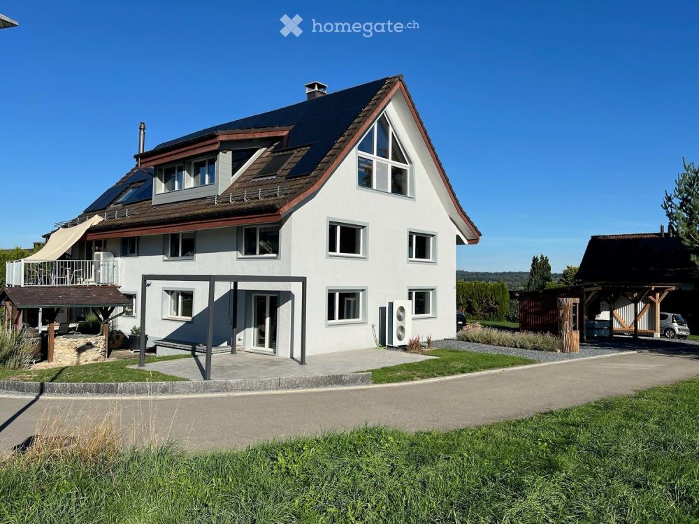 Lichtdurchfluteter Traum-Altbau 2024 60 m² Wellness-Schlafzimmer mit Sauna  in Hugelshofen - Bild 2