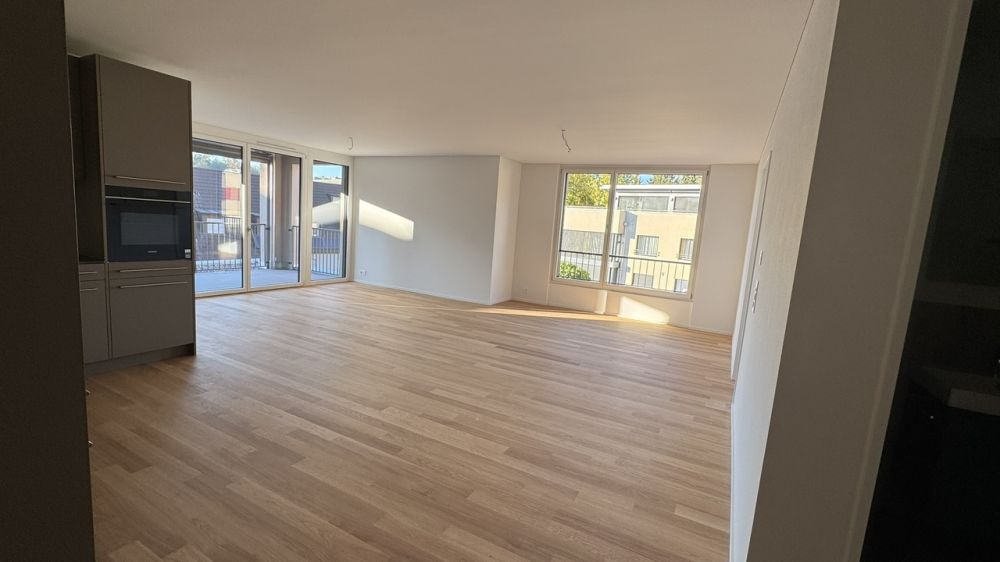 Moderne 4.5-Zimmer-Neubauwohnung mit grosszügigem Balkon - Erstbezug - Bild 3