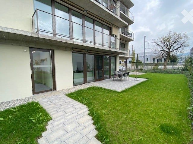 Schöne Wohnung mit Gartensitzplatz - Bild 1