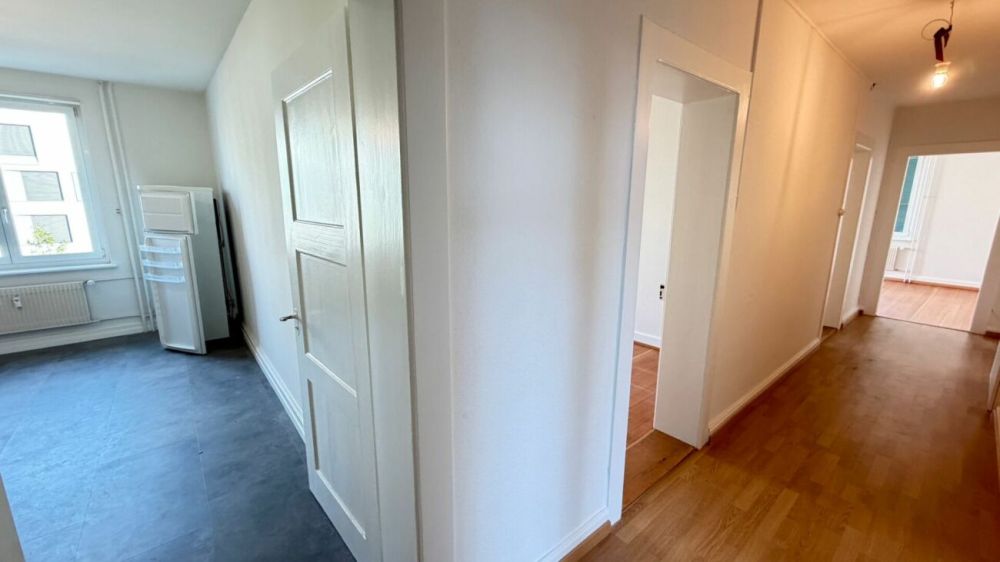 Einfache 3.5-Zimmer-Wohnung mit Balkon und Kellerabteil - Bild 12