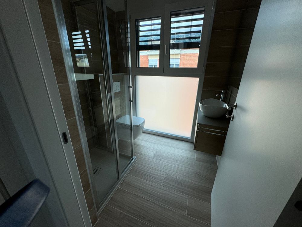 In Nuova Residenza a Pregassona - Lusso Moderno e Comodità - posto auto - Bild 8