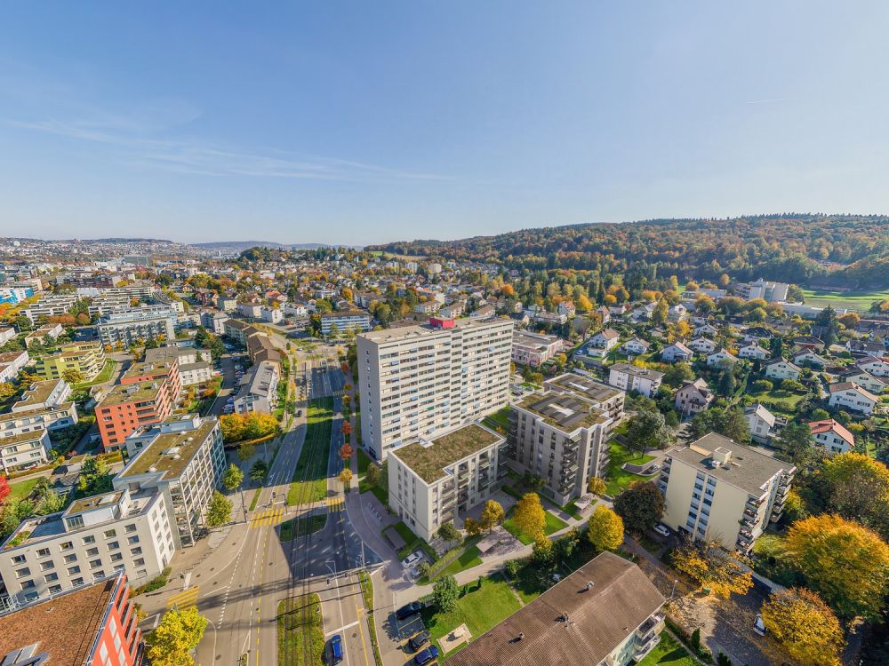 Sonnige Tage, angenehm kühle Wohnung - moderne 2.5-Zimmer-Neubauwohnung - Vogelperspektive West