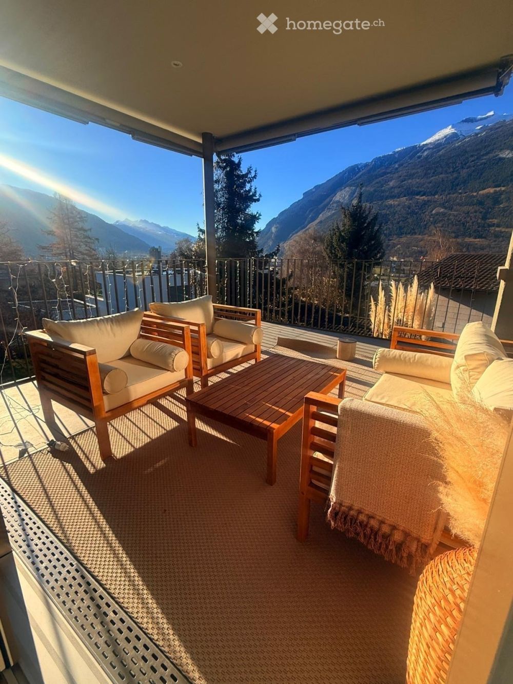 Wunderschöne sonnige Wohnung mit traumhafter Aussicht - Bild 1
