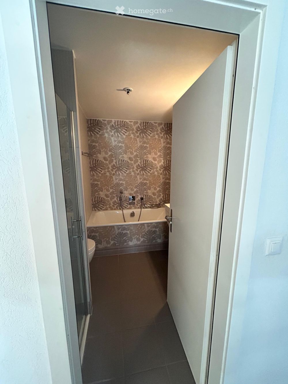 Magnifique appartement 3.5 pièces avec balcon à Chessel - Bild 5