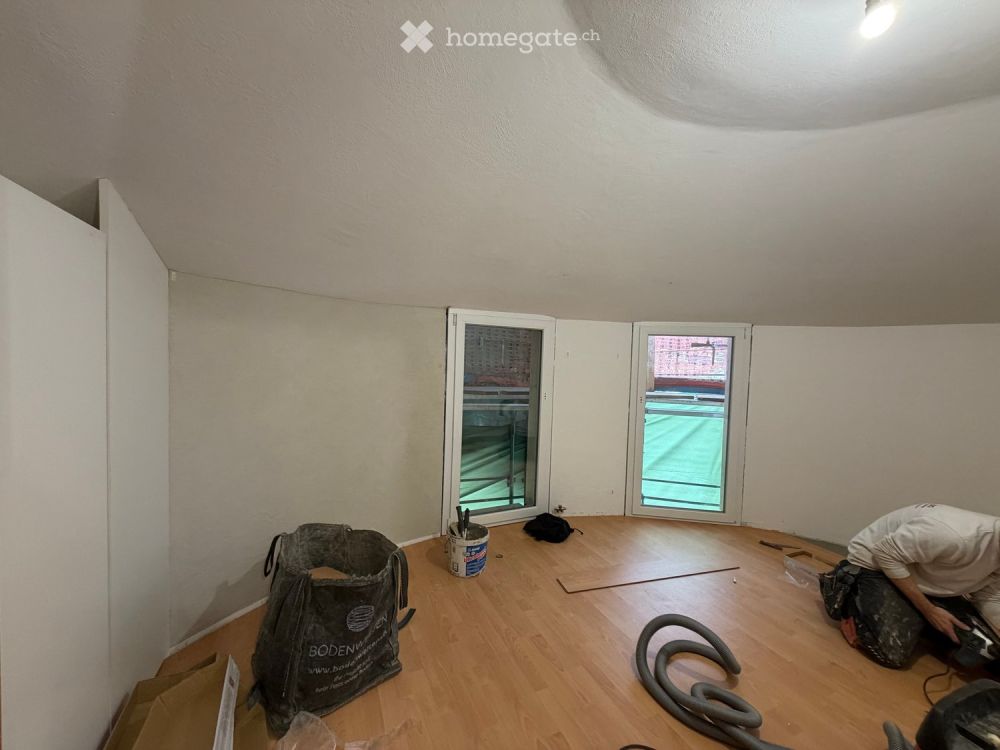 Attraktive 2.5-Zimmerwohnung an zentraler Lage in Hinwil - Bild 6